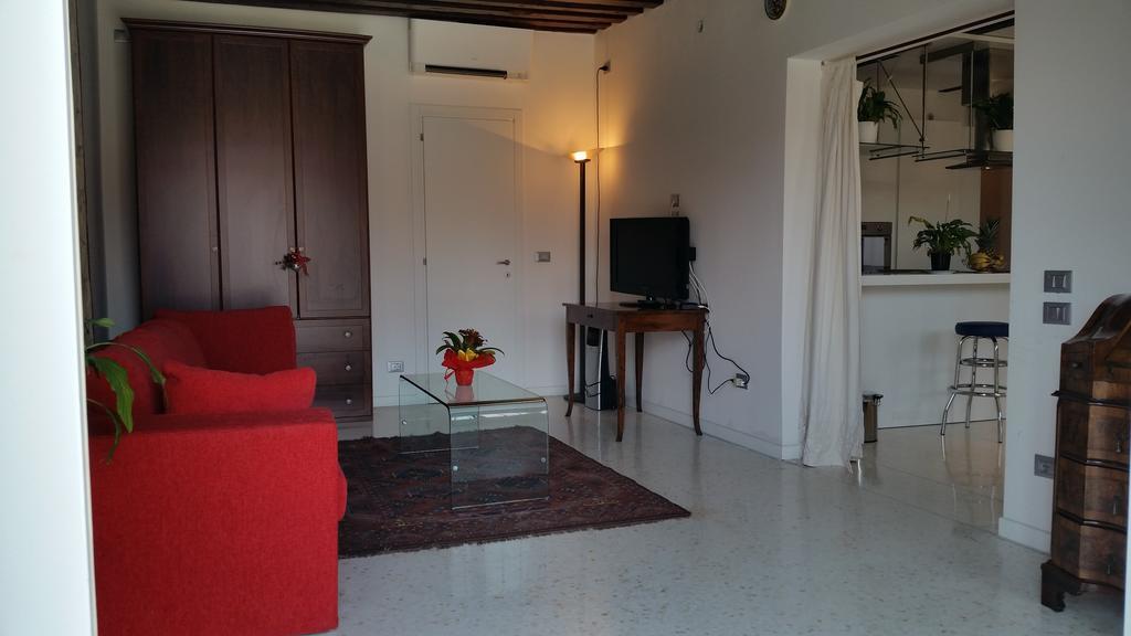 Elisabeth Waterfront Apartment เวนิส ภายนอก รูปภาพ